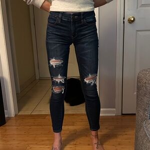 American Eagle Distressed Dark Skinny Blue Jeans - Size 00 Short